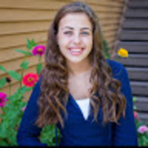 Meet your Posher, Mia